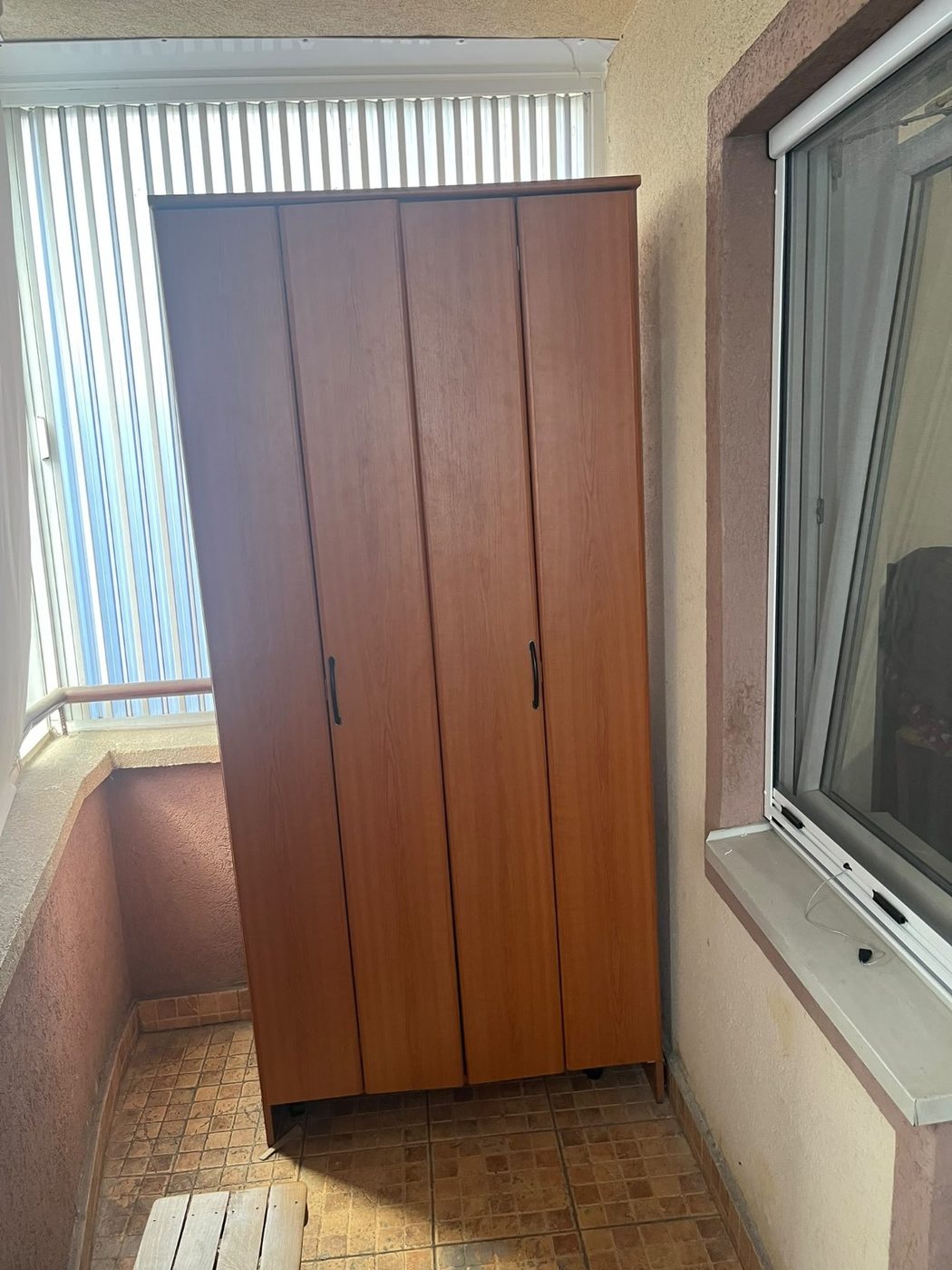 Završena montaža plakara na terasi